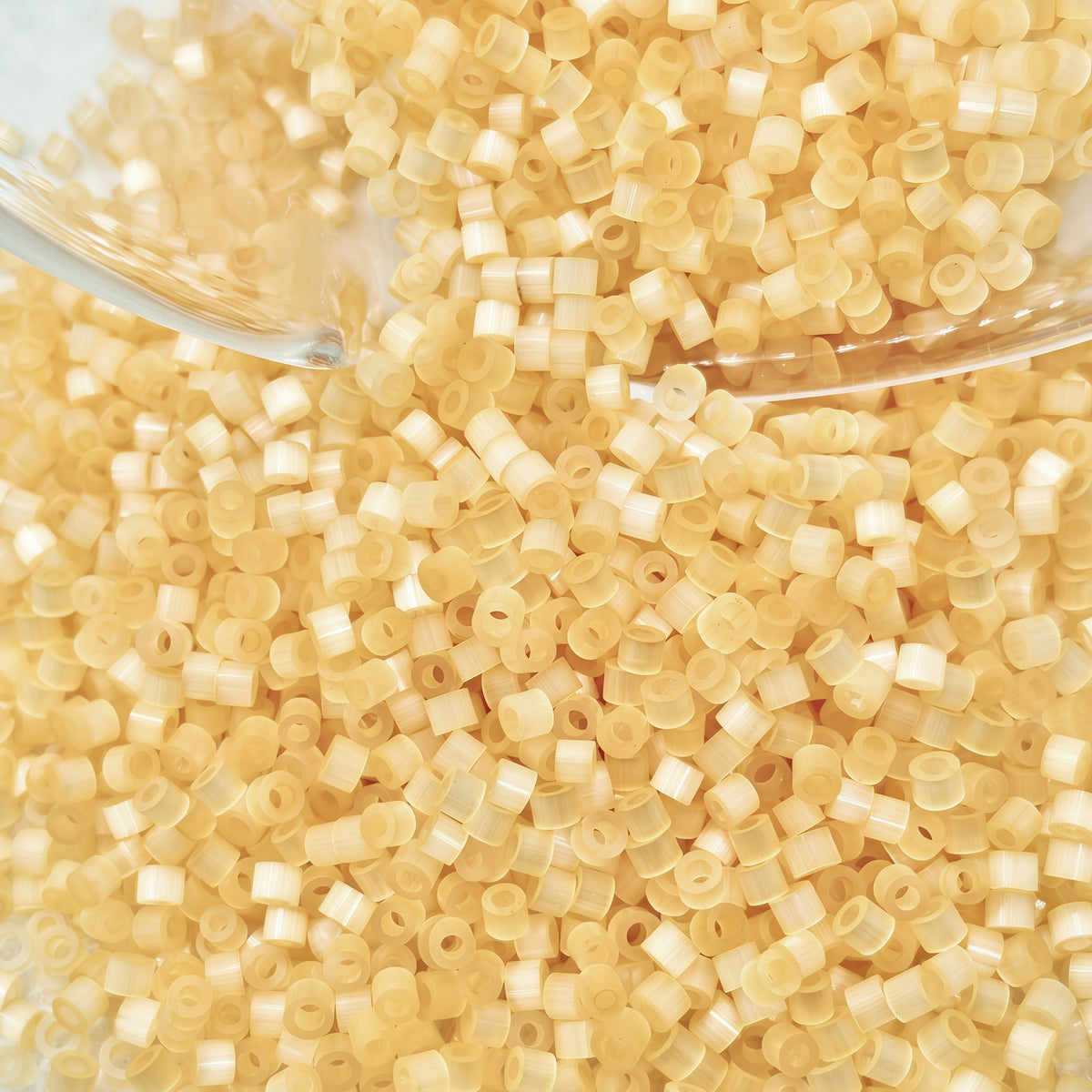 bead kit   1 6mm bright glass seed beads   900pcs
